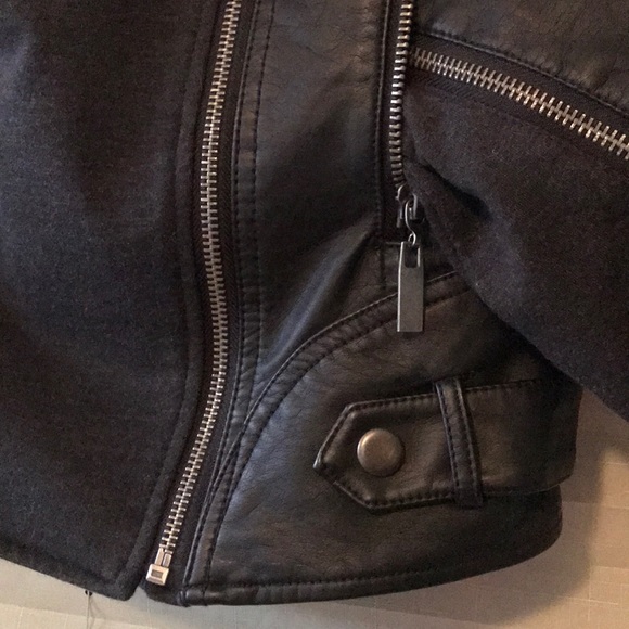 Sassy asymmetrical moto jacket - Picture 2 of 8